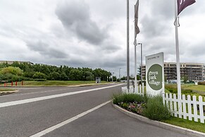 Reading Green Park Village Serviced Apt