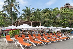 Ysuri Sayulita - Beachfront Hotel