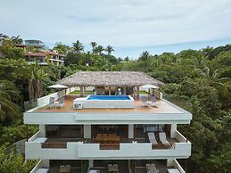 Ysuri Sayulita - Beachfront Hotel