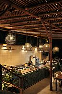 Ysuri Sayulita - Beachfront Hotel