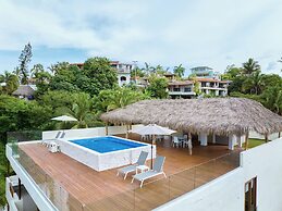Ysuri Sayulita - Beachfront Hotel