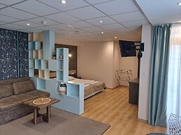 City Hotel