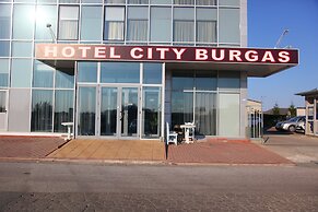 City Hotel