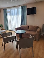 City Hotel