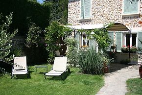 Le Petit Nailly