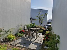 Aewol Bada Town House