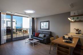 Aewol Bada Town House