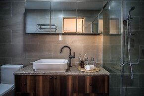 Aewol Bada Town House