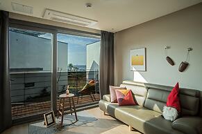 Aewol Bada Town House