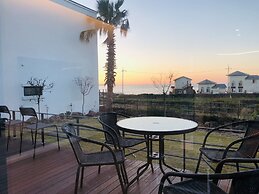 Aewol Bada Town House