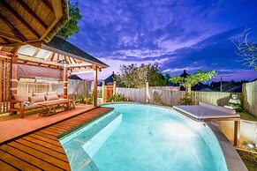 Blue Lagoon Avia Villas