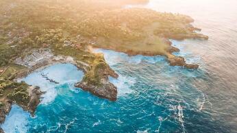 Blue Lagoon Avia Villas