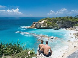 Blue Lagoon Avia Villas