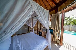 Blue Lagoon Avia Villas