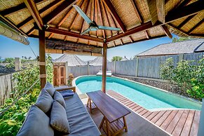 Blue Lagoon Avia Villas