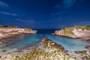 Blue Lagoon Avia Villas