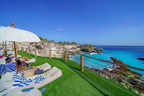 Blue Lagoon Avia Villas