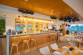 TMS Hotel Da Nang Beach