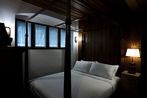 1905 Heritage Corner