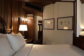 1905 Heritage Corner