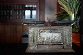 1905 Heritage Corner