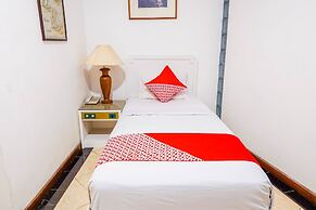 Collection O 1452 Hotel Utari