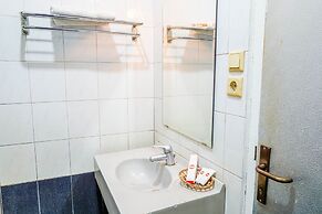 Collection O 1452 Hotel Utari