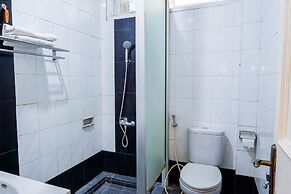 Collection O 1452 Hotel Utari