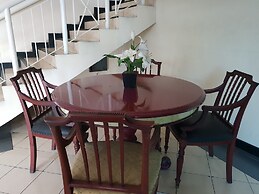 Cisarua Indah Cottage