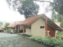 Ahadiat Hotel & Bungalow