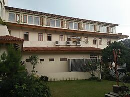 Ahadiat Hotel & Bungalow