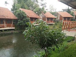 Ahadiat Hotel & Bungalow