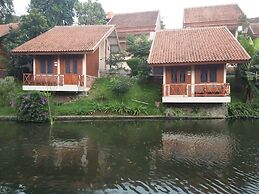 Ahadiat Hotel & Bungalow