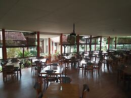 Ahadiat Hotel & Bungalow