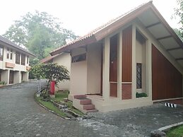 Ahadiat Hotel & Bungalow