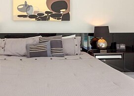 Desert Chill 5 Bedroom Home by RedAwning