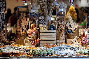 Crowne Plaza Dalian Sports Center by IHG