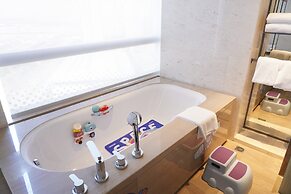 Crowne Plaza Dalian Sports Center by IHG