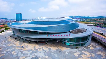 Crowne Plaza Dalian Sports Center by IHG