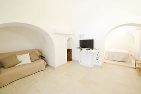 Villa, Trulli e Piscina nel Cuore della Valle d'Itria