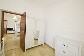 Villa, Trulli e Piscina nel Cuore della Valle d'Itria