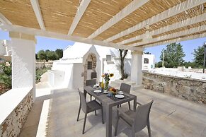 Villa, Trulli e Piscina nel Cuore della Valle d'Itria