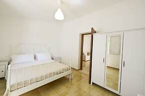 Villa, Trulli e Piscina nel Cuore della Valle d'Itria