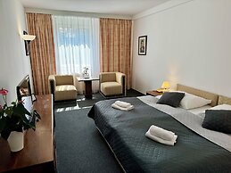 A-Austerlitz Hotel