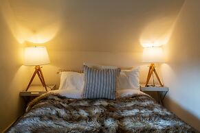 Stapleton/Parkgate Cottages