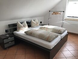 Gästehaus am Bach - Ferienwohnungen