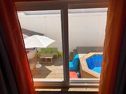 Surfer's Den Ericeira