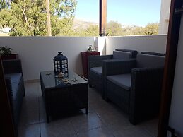 Santorini Family Apartments