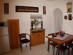 Apto económico Llança Centro - 109