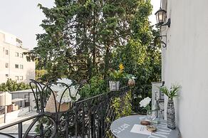 Lomas French Balcony